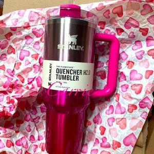NWT 40oz Pink Ombré Stanley Quencher H2.0